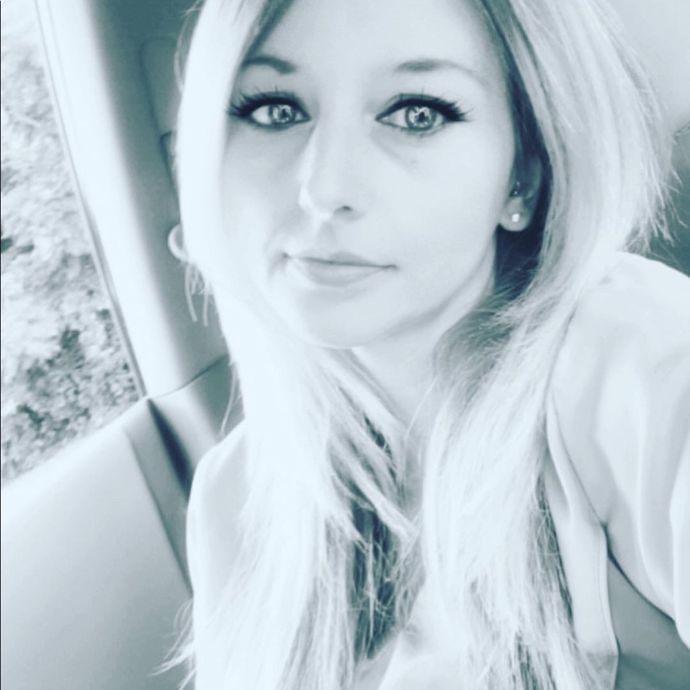 Meet your Posher, Kara